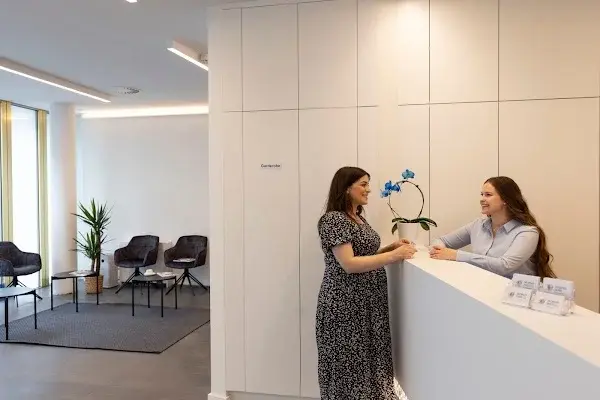 CHECKPOINT DENTIST - Ihr Zahnarzt in Berlin Mitte