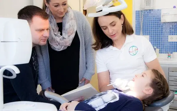 Dr. Annette Wiemann | Zahnspange-Mitte