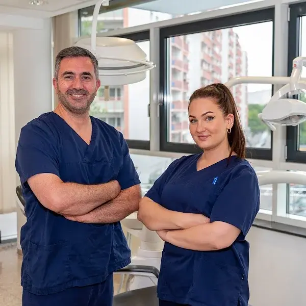 MEINDENTIST-Praxis Lichtenberg | Fachzahnärzte für Oralchirurgie