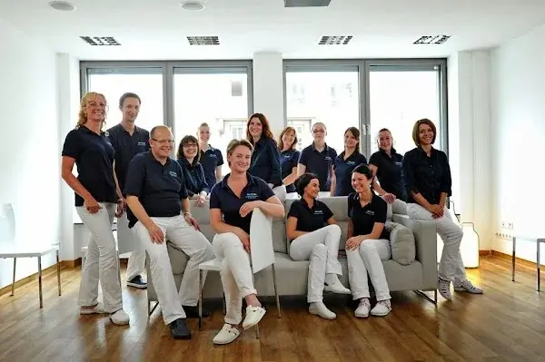 Zahnkompetenz im Zentrum | Prof. Dr. Andreas Olze und Kollegen