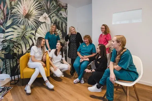 Zahnzentrum Lichtenberg - Dr. med. dent. Deniz Erbas & KollegInnen